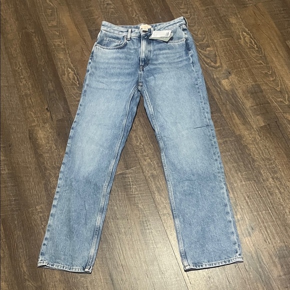 NWT H&M Women’s Straight Jeans - Picture 1 of 3